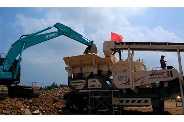 移動(dòng)破碎機(jī) 移動(dòng)破碎機(jī)